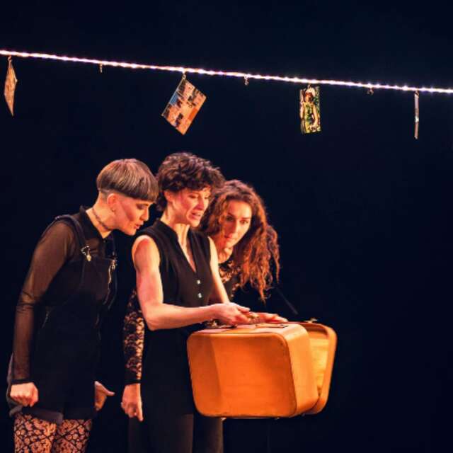 Les femmes qui parlent vite - Cie la Tranchante