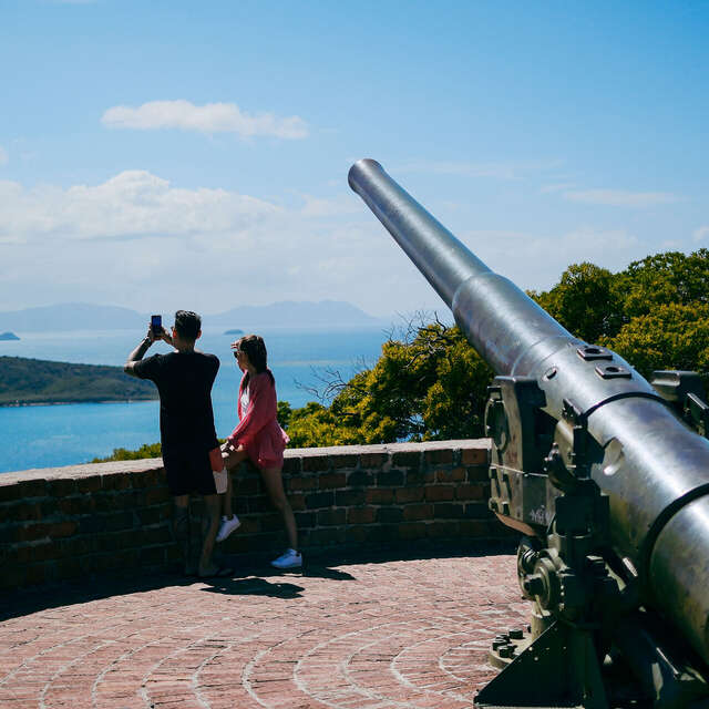 Visite guidée de la ville et de l'aquarium - Nouméa Islands Tours