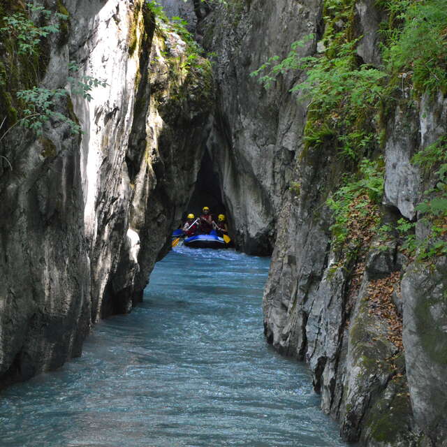 Sortie Mini-Raft - Défiez le Giffre et ses rapides en semi-autonomie !
