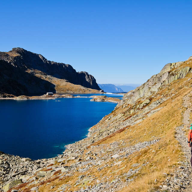 GR®738 - Etape 6 : Gite d'étape de la Martinette - Refuge des 7 Laux
