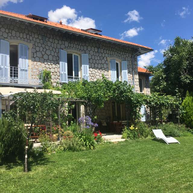 La Pierre Bleue