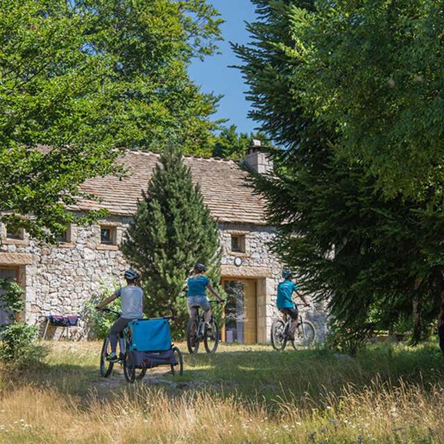 Village de gîtes Destination Nature Le Mas de la Barque