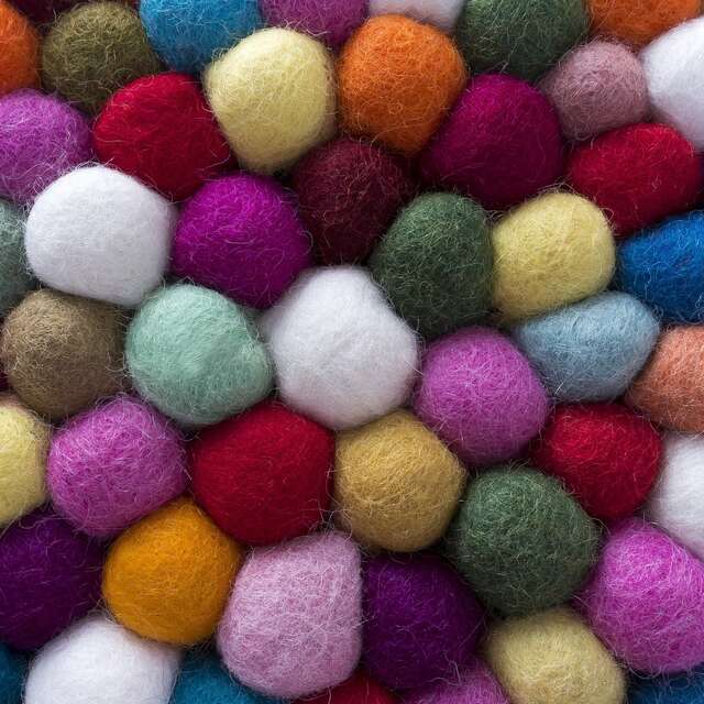 Creative workshop: Making a souvenir from wool