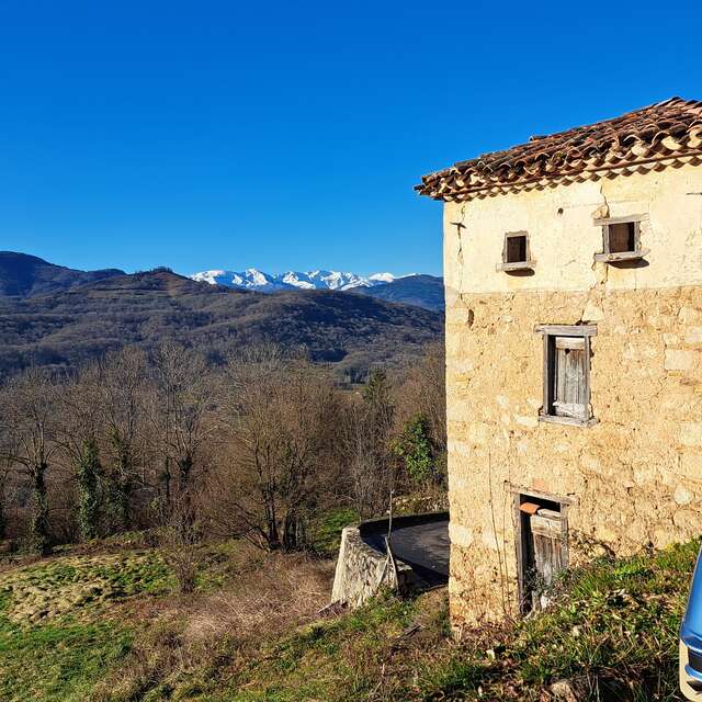 Chemin des Bonshommes Pays d'Olmes au Comté de Foix en 2CV