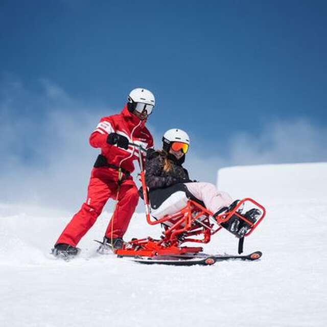 Handiski : ski wheelchair with ESF