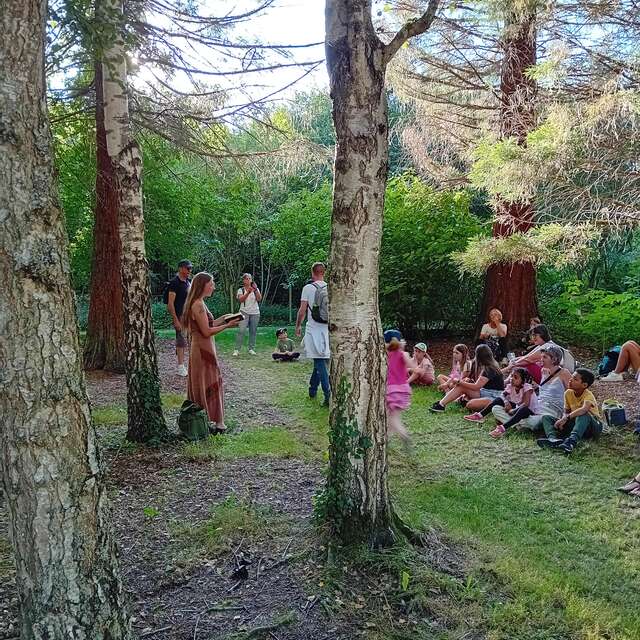 La visite du jardin pour les familles