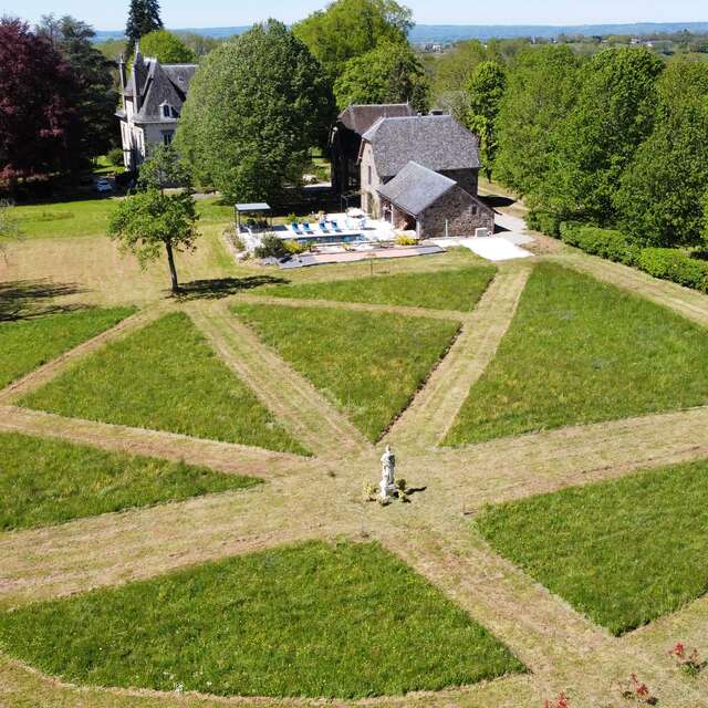 La Calèche - Dépendance du Château de la Calmette
