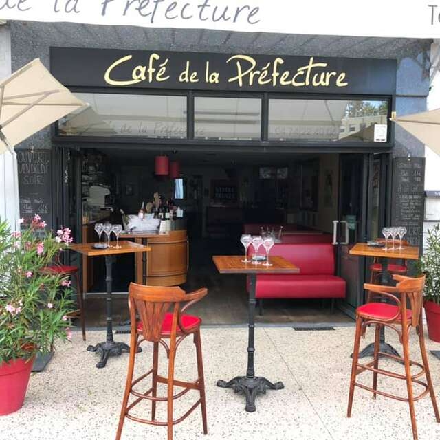 Le café de la Préfecture