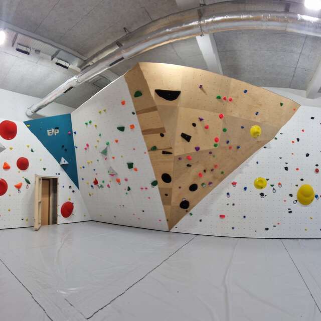 Salle d'escalade Bernard Fabre