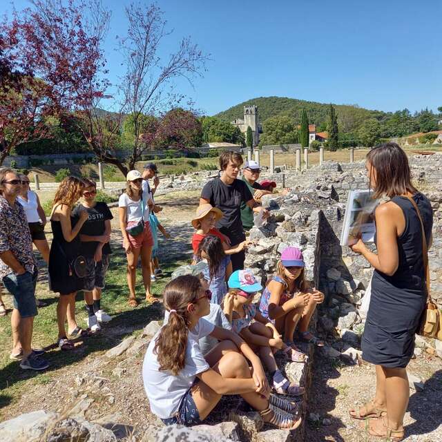Guided tour ''The life of the Romans told to children".