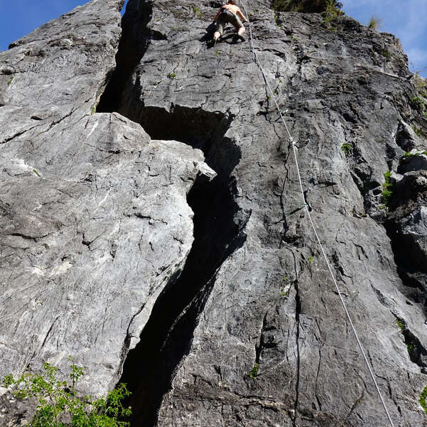 Escalade découverte en falaise