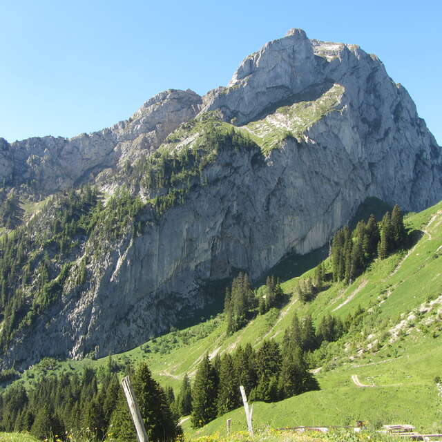 Tour of Mont Chauffé from Chevenne