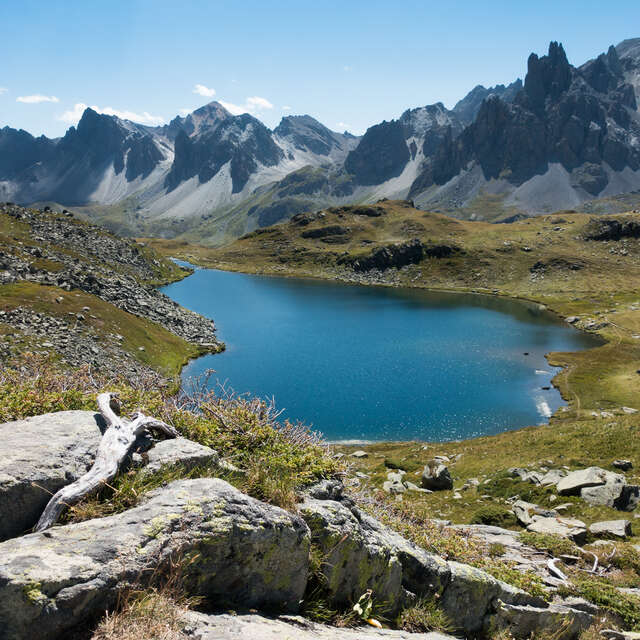 Randonnées accompagnées - Lac de montagne - Bureau Montagne Briançon