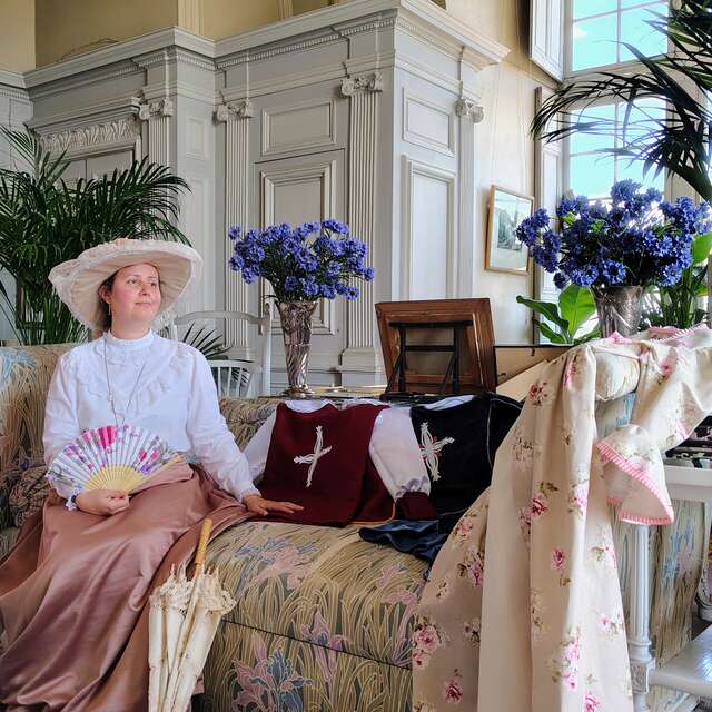 Visites en famille "La vie de château en costume!" au Château de Serrant