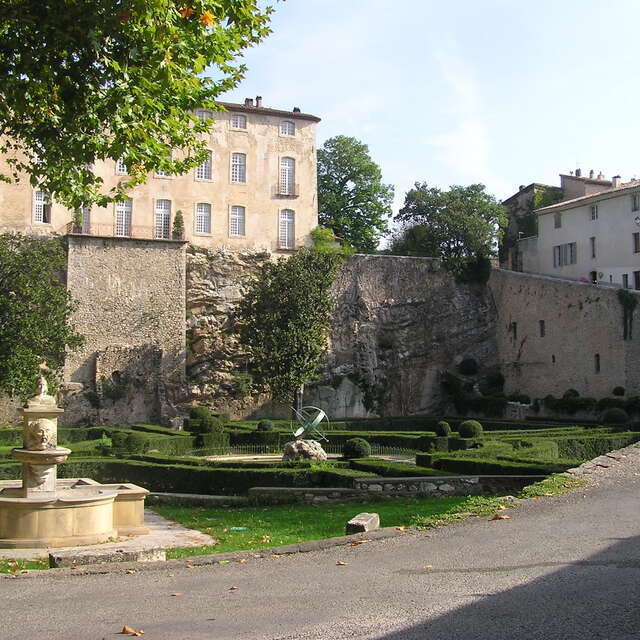 Jardin du Château d'Entrecasteaux