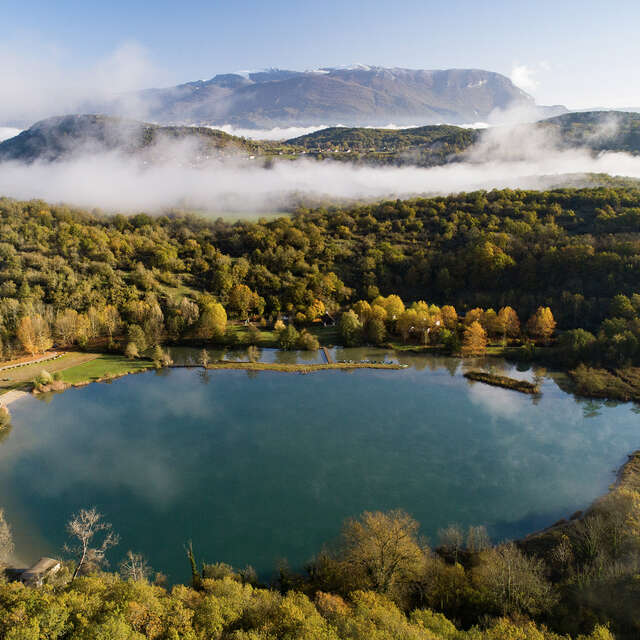 Loop around Virieu-le-Grand Lake