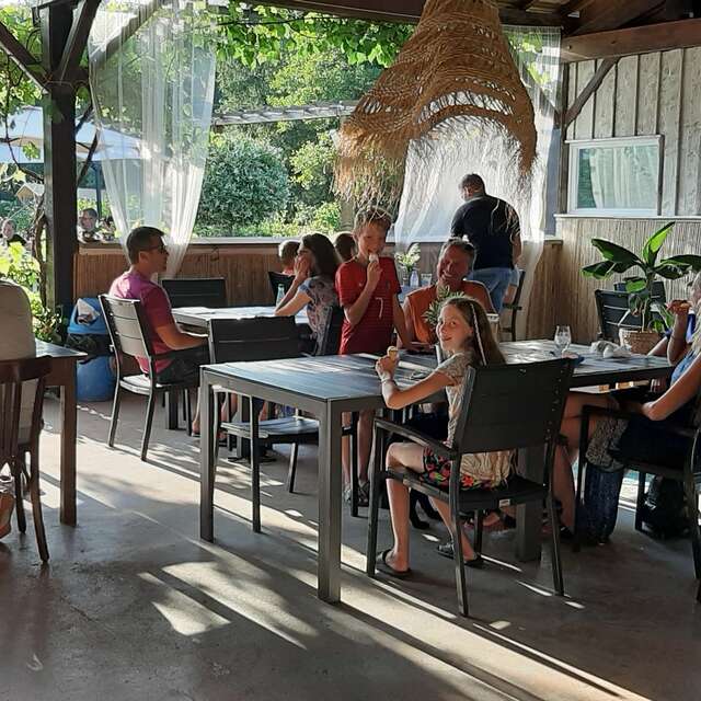 Camping, Gites et Bistro le Paradou