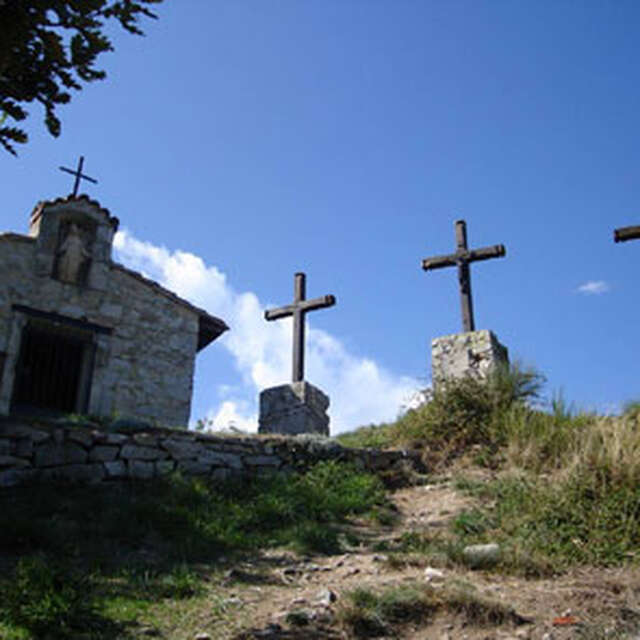 Chemin de Croix du Montbard