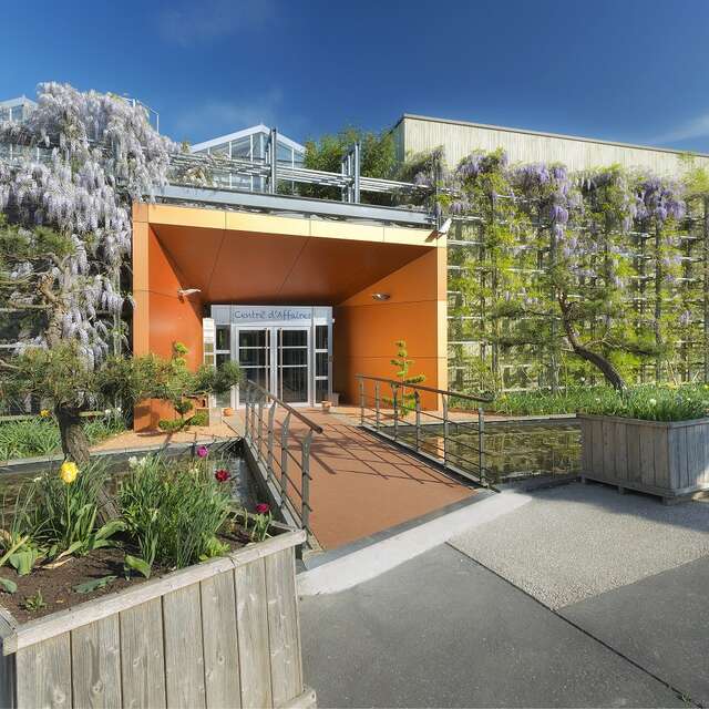 Terra Botanica Business Center