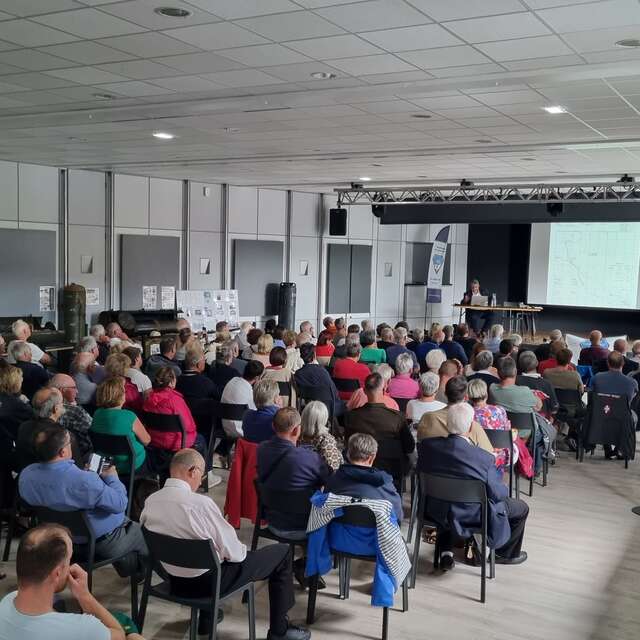 Tentoonstelling de parachutesprong op 1 augustus 1944