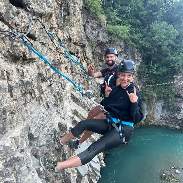 Via ferrata famille et petit groupe