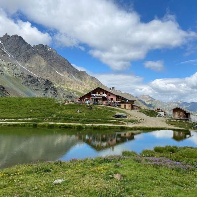 Refuge de la Blanche