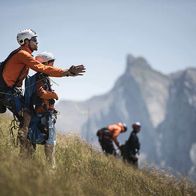 Paragliding tandem flight: Prestige