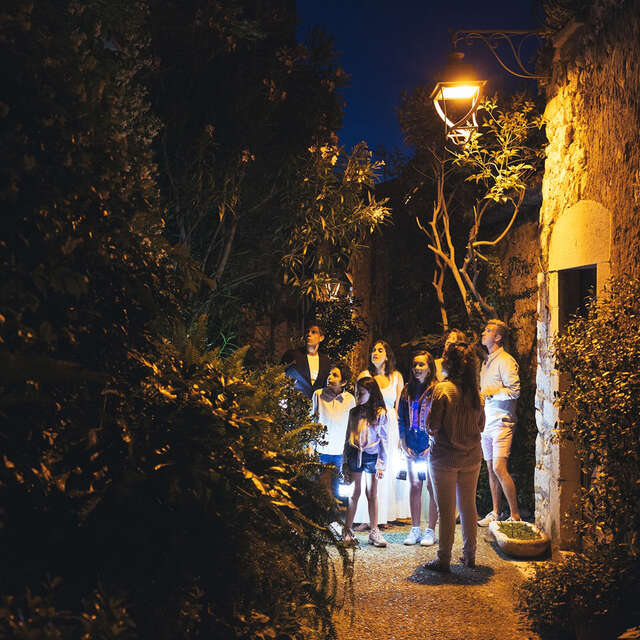 Visita guidata con lanterna