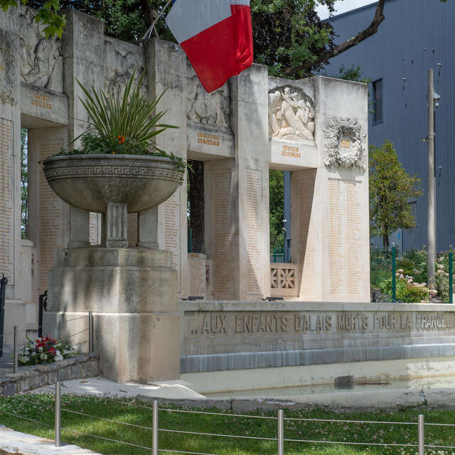 Le Monument aux morts d'Alès
