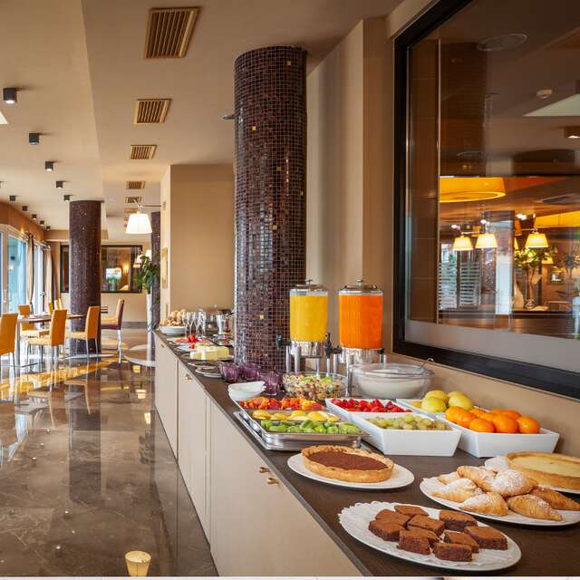 Crescendo Restaurant