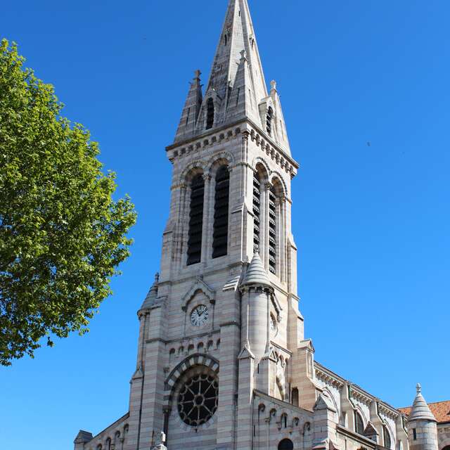Cathédrale Notre-Dame et Saint-Arnoux