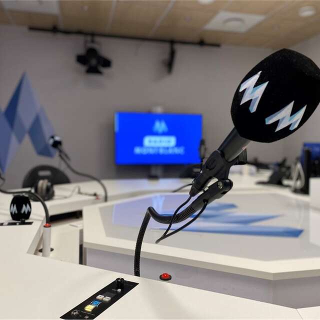 Radio Mont Blanc en duplex de Crest Voland