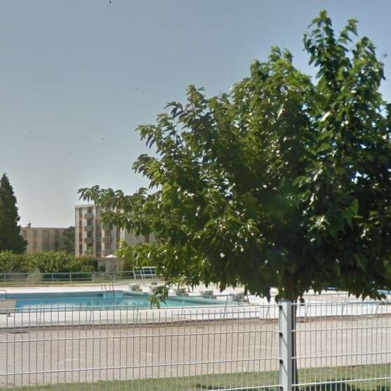 Piscine d'été de Cauvel