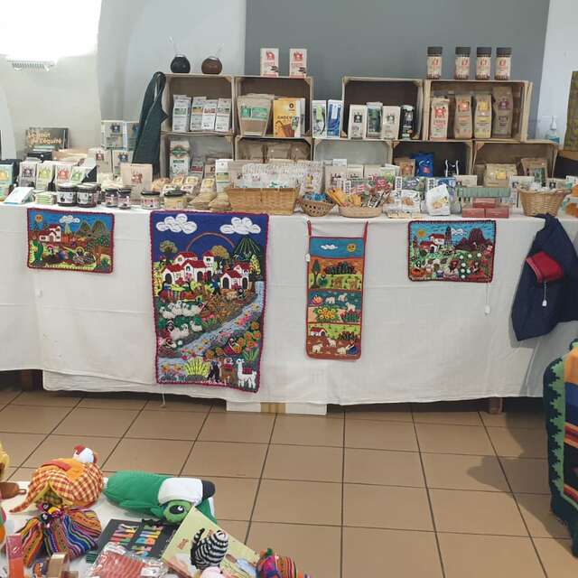 Expo - vente de l'Association Solidaire des Peuples d'Amérique Latine