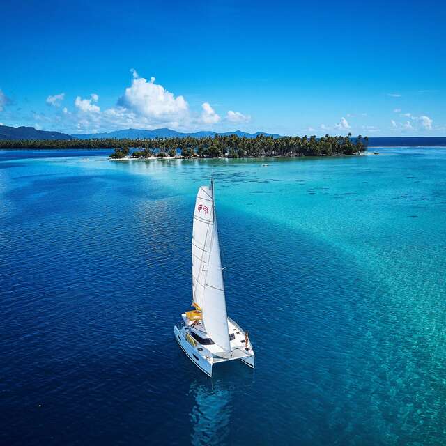 Tahiti Yacht Charter