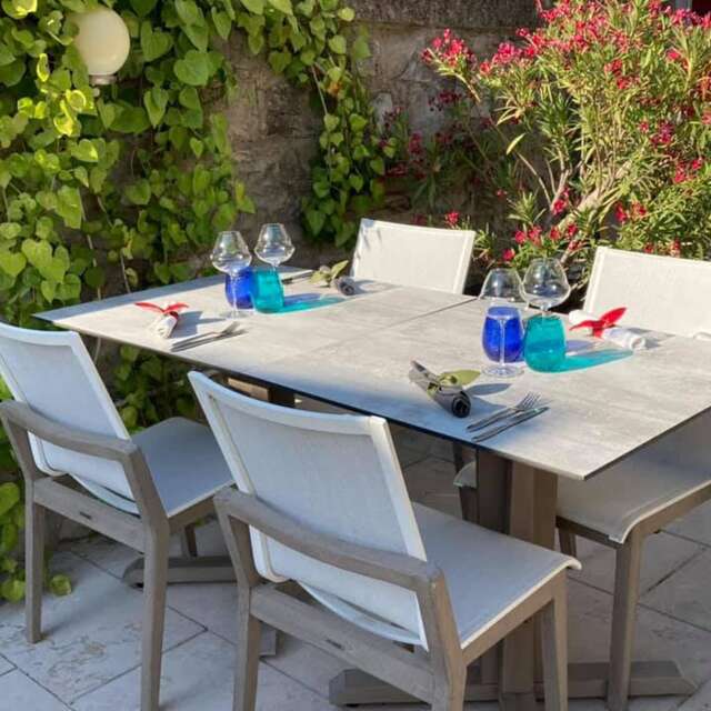 Lum La Table