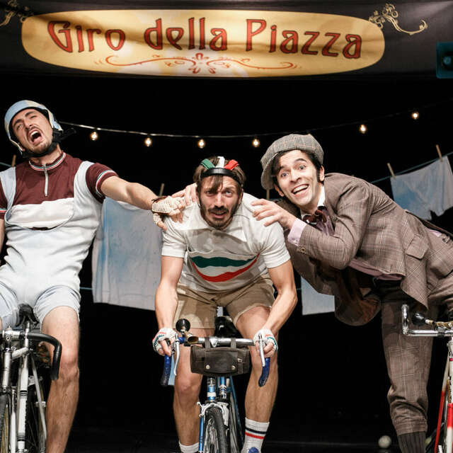 Cratère Surfaces - Il giro della piazza