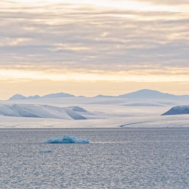 Spitzberg, voyage aux confins du Monde. Découverte d'un territoire en sursis
