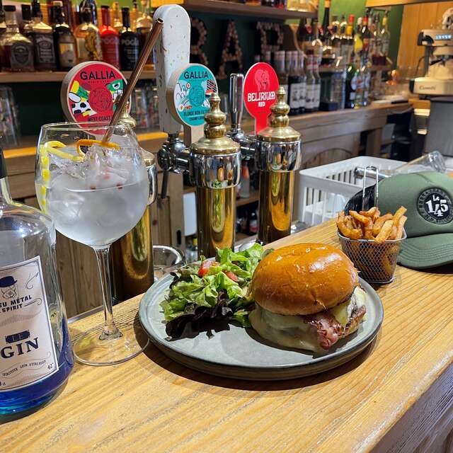 Le 145 Beef N' Beer