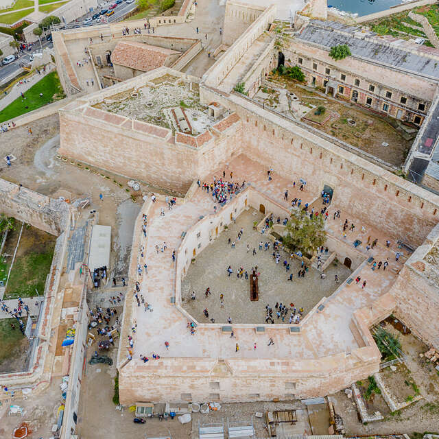 Le petit escape game - visite ludique de la Citadelle de Marseille pour toute la famille