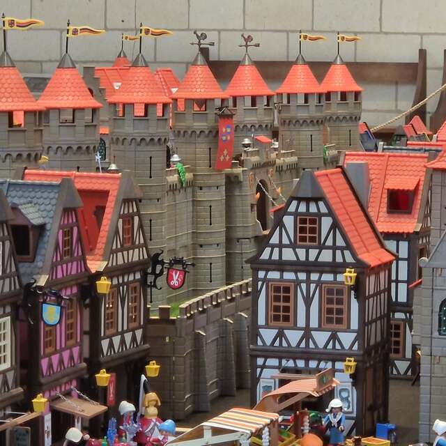 Les Gau-Gau, les Gaulois  : le château en playmo' !