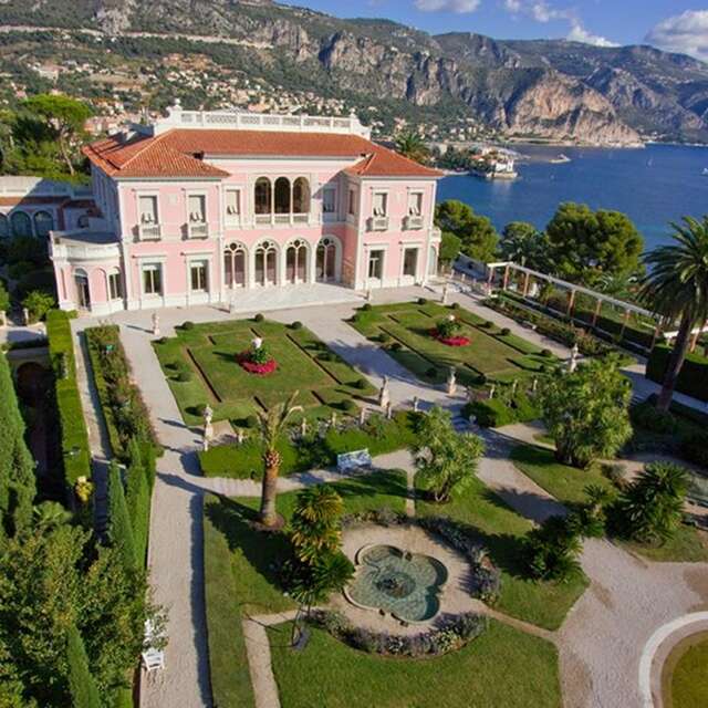 Führung "Blumen auf den Kopf gestellt" in der Villa Ephrussi de Rothschild - Saint-Jean-Cap-Ferrat