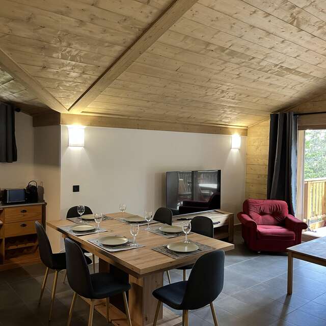 3 rooms  7 à 8 pers - AKASHA E 11