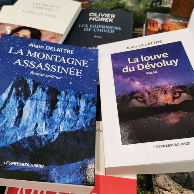 Séance de dédicace avec Alain Delattre à Réservoir Cado