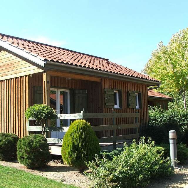 Les 3 Chênes : 12 cottages 4 to 6 persons