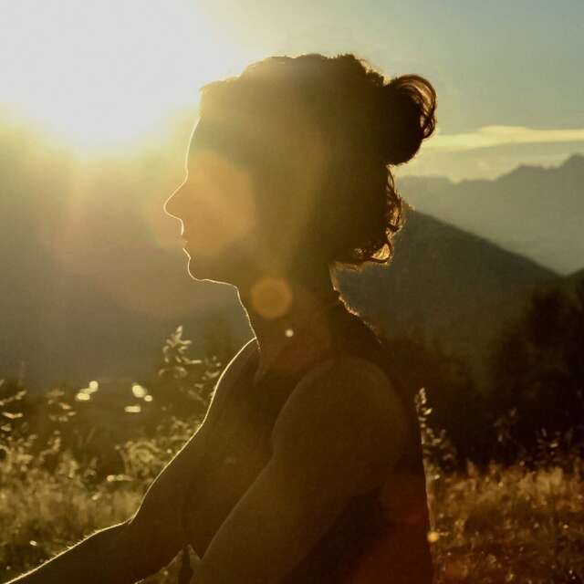 Yoga Vinyasa avec SADHAKA YOGA SAVOIE