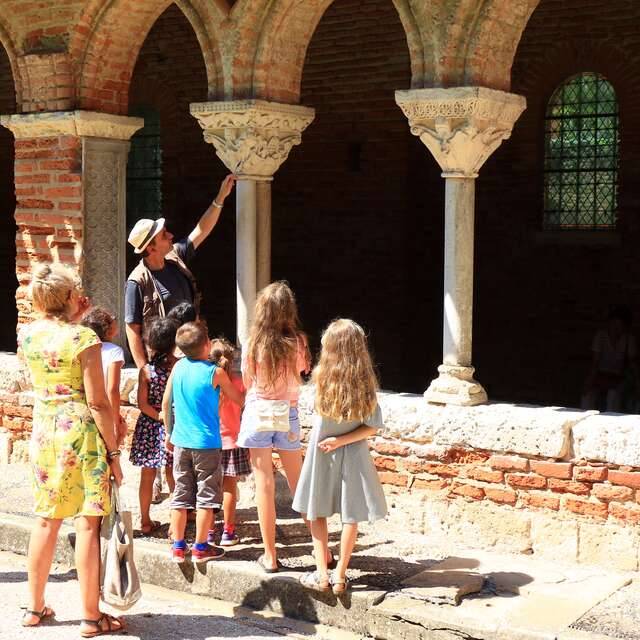 Family treasure hunt