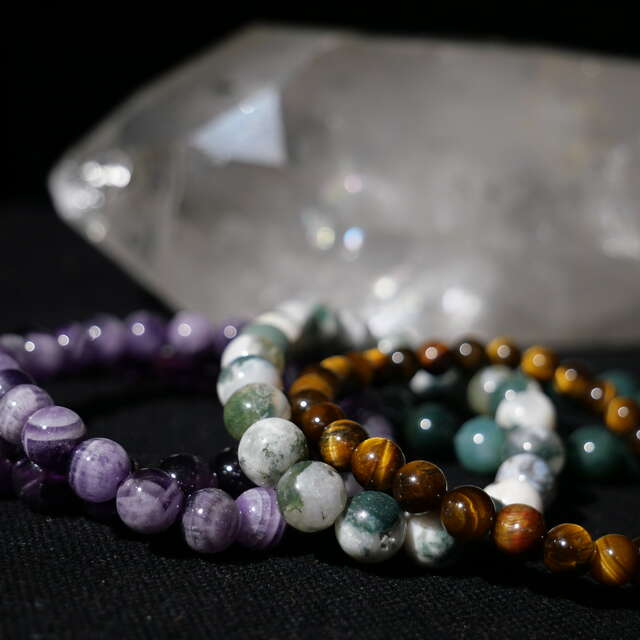 De la pierre au bijou