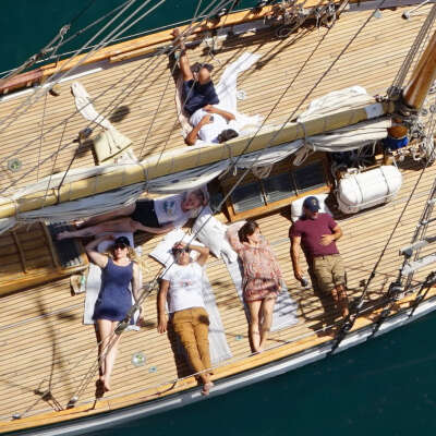 Journée Calanques, voile et baignade sur Eleanor Mary