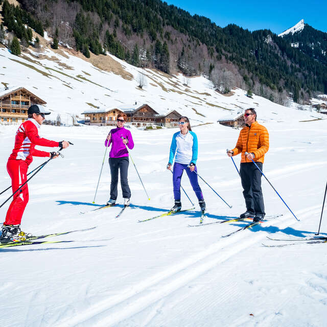 Cross-country skiing: adult group lessons